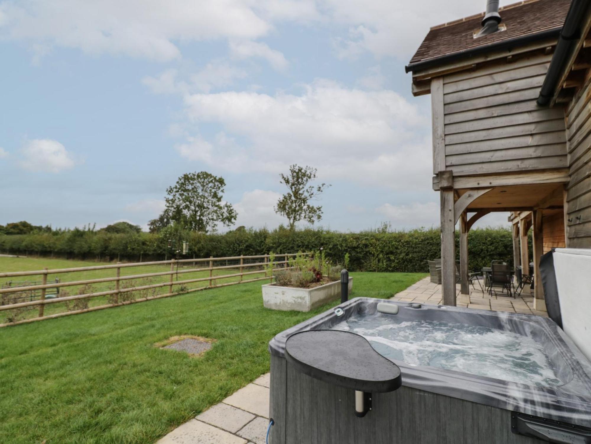 Hallgarth Farm Holiday Lodge Pershore Exterior foto